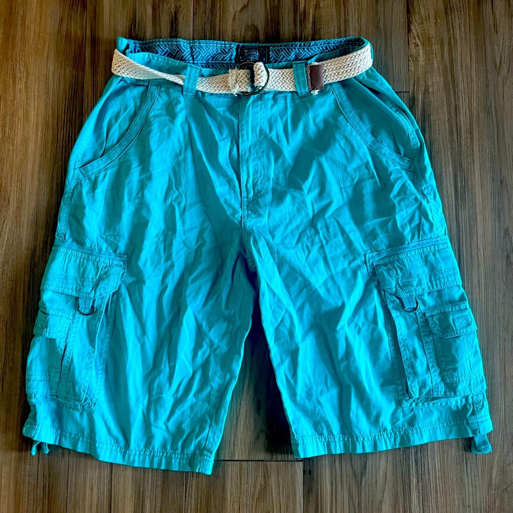 Mens/Unisex casual beach/street casual wear. Can be worn with sandals or shoes.